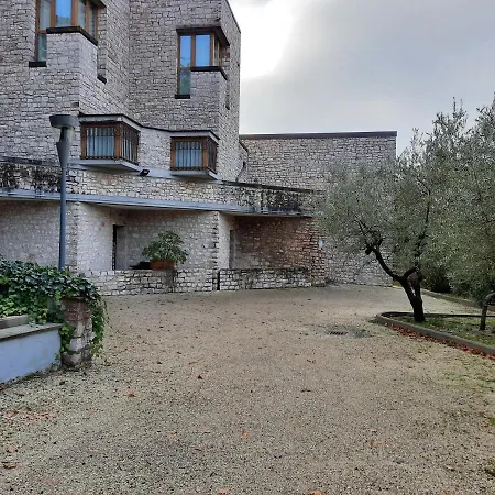 Santa Maria Di Betlem Frühstückspension Foligno