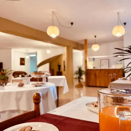 Santa Maria Di Betlem לינה וארוחת בוקר 3*