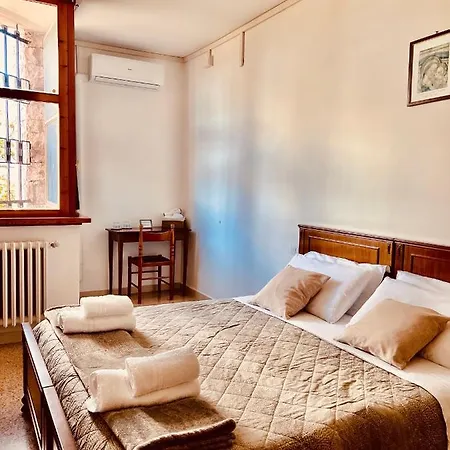 Bed and breakfast Santa Maria Di Betlem 3*