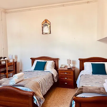 Santa Maria Di Betlem Фолиньо